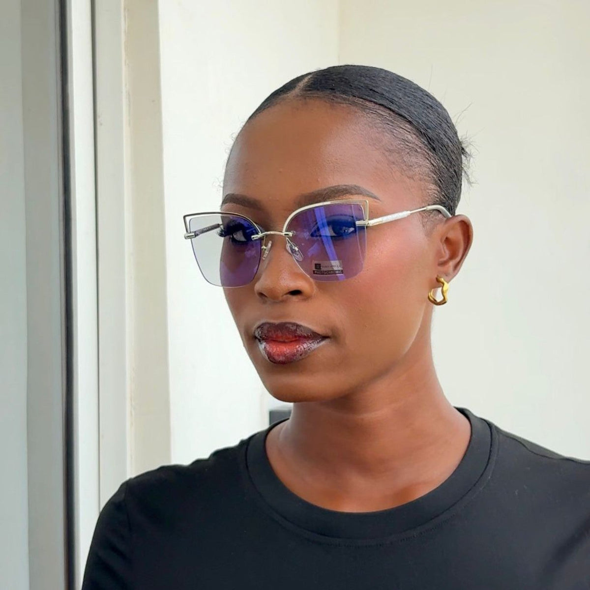 Shade April photochromic glasses category