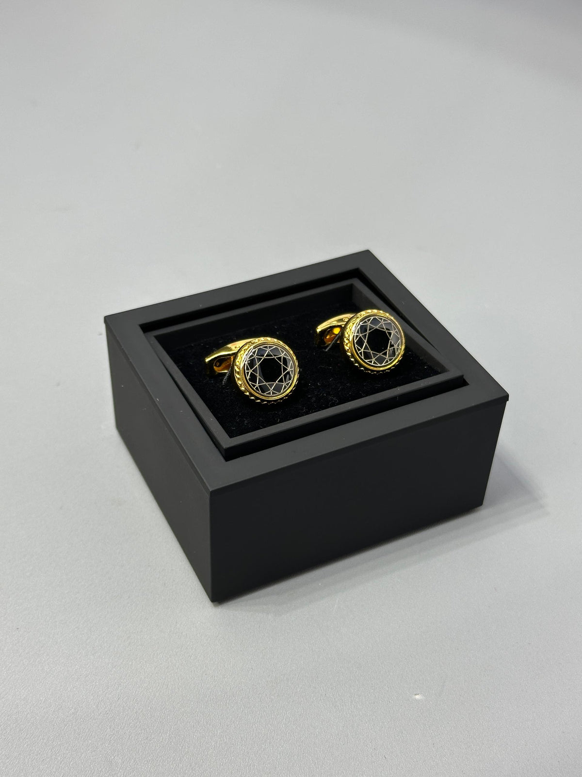 Shade April cufflinks